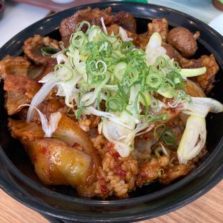 旨辛ホルモン・ハラミ丼(牛角焼肉食堂 イオンモール姫路リバーシティー店)