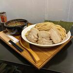 つけ麺(魚介豚骨) 大盛(1.5玉)390g トッピングチャーシュー&味玉