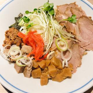 冷やしうま塩和え麺(麺や マルショウ EST店)