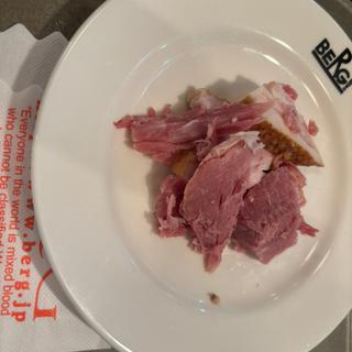 骨付きハム(ビア&カフェ BERG（ベルク）)