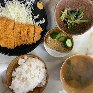 特製とんかつ定食