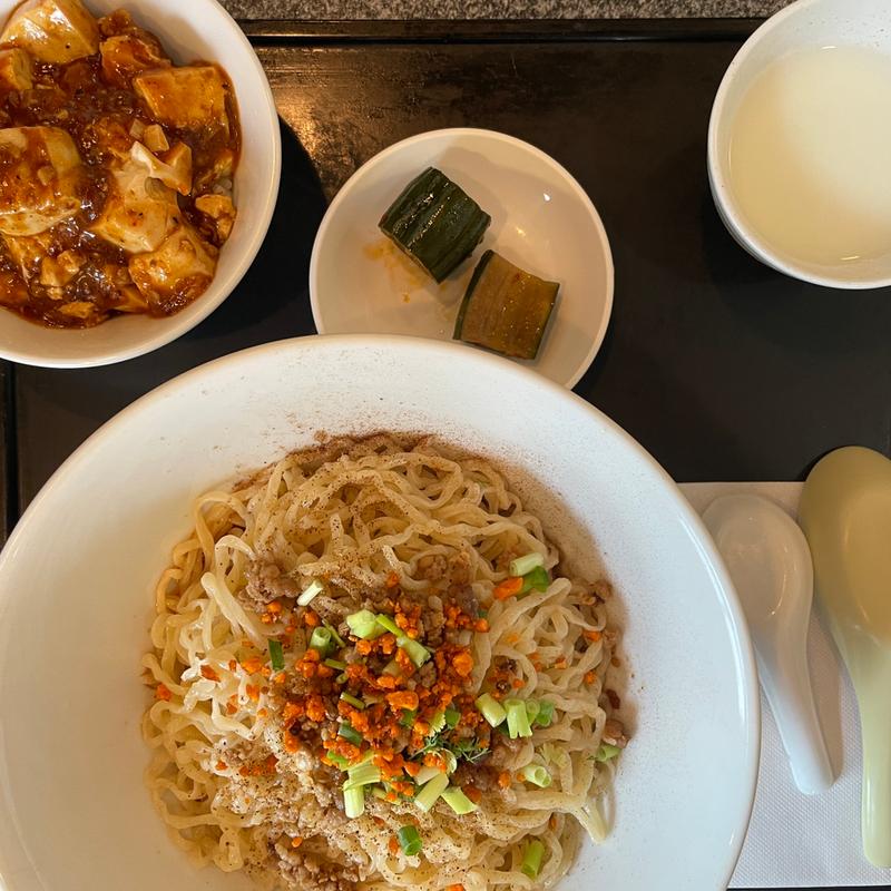 汁なし担々麺、麻婆丼セット(中国料理 天辺)