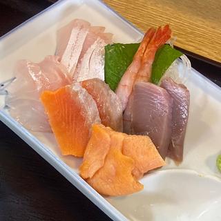 刺身盛り合わせ定食(大衆割烹八珍柿 )
