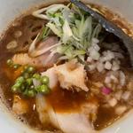 漁GYO豚骨醤油ラーメン(らーめん ぎょうざ 黄色い花 Hongo Hokuto)