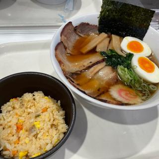 極チャーシューメン炒飯セット(PICCOLY)