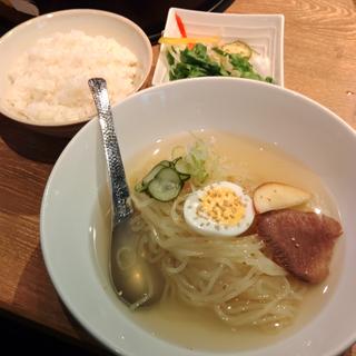 ランチ冷麺セット(仙臺ホルモン ガッツ 石巻門脇店)