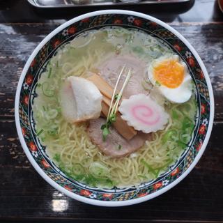 塩ラーメン(麺厨房あじさい　本店)