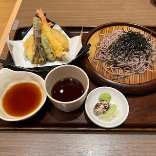 海老と野菜の天ぷらそば(一休 )