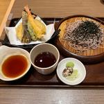 海老と野菜の天ぷらそば(一休 )