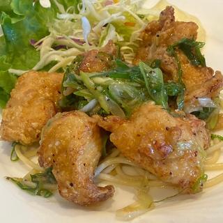葱塩からあげ定食(源七 くろとり食堂)