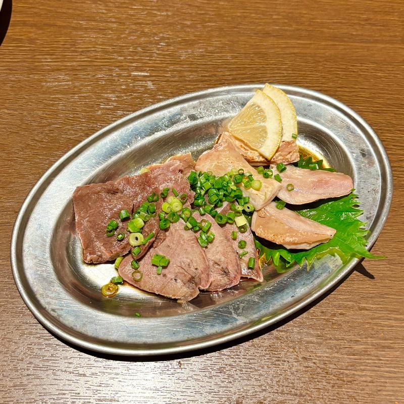 スペシャル酢もつ盛り合わせ(石と肴 地雷也 )