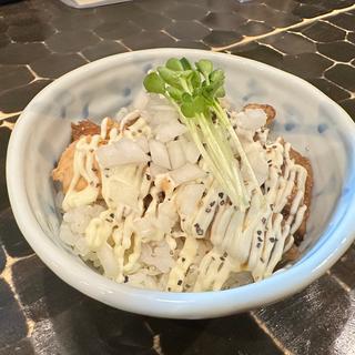 チャーマヨ丼