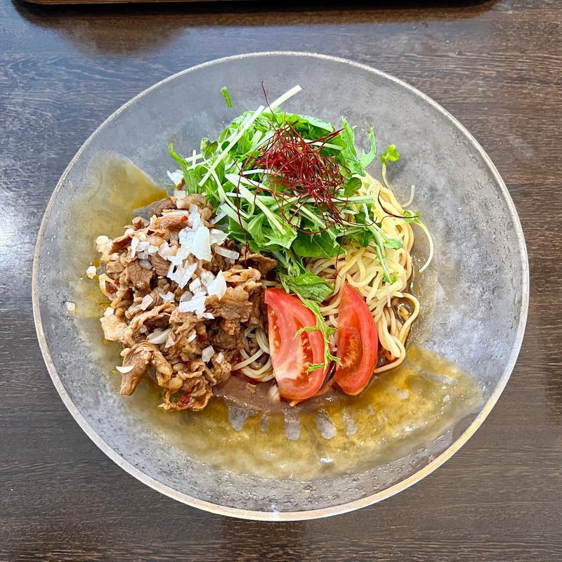 花椒薫る牛しゃぶしびれ冷麺(杏仁荘 )