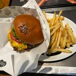 クセのあるチーズバーガー(SHOGUN BURGER)