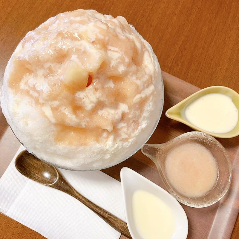 桃（クリームチーズソース追加）(カフェ不二熊野店)