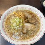 背脂しゅうゆラーメン
