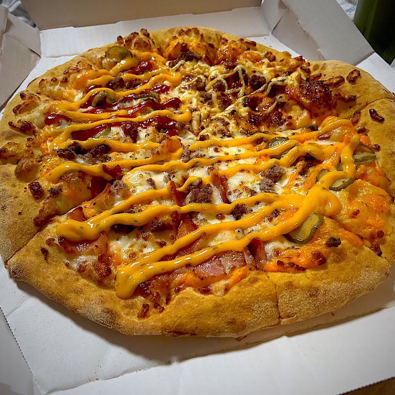 チーズバーガークアトロ(ドミノ・ピザ 二十人町店 （Domino's Pizza）)