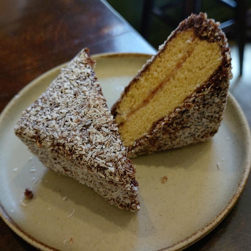 ラミントン(DONKEY（ドンキー))