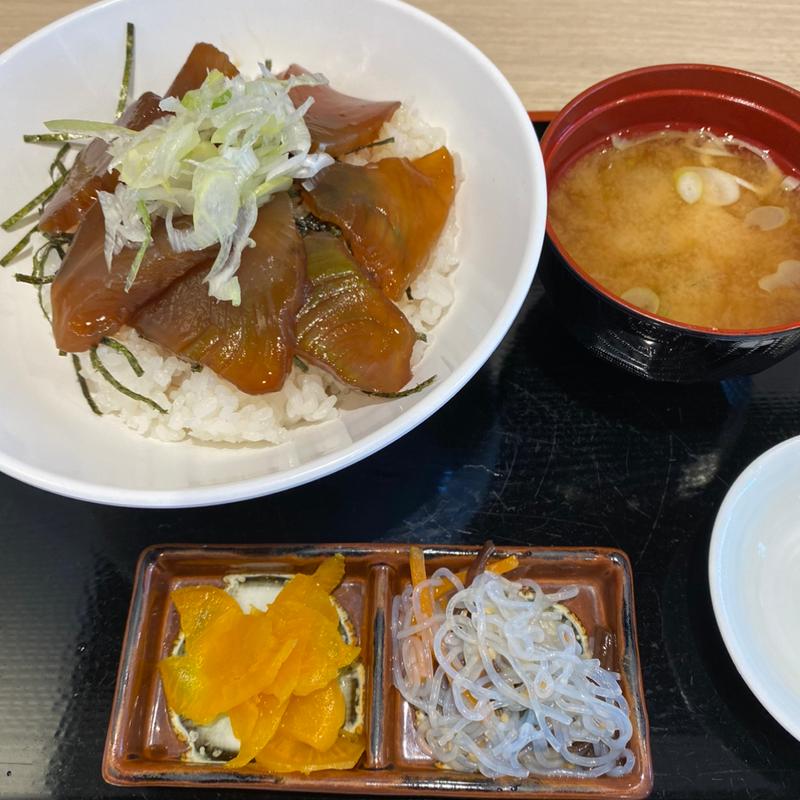 まぐろ漬け丼(東京食堂 ニュートーキョー柳原店)