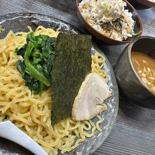 濃厚つけ麺(横浜家系ラーメン あざみ野 魂心家)