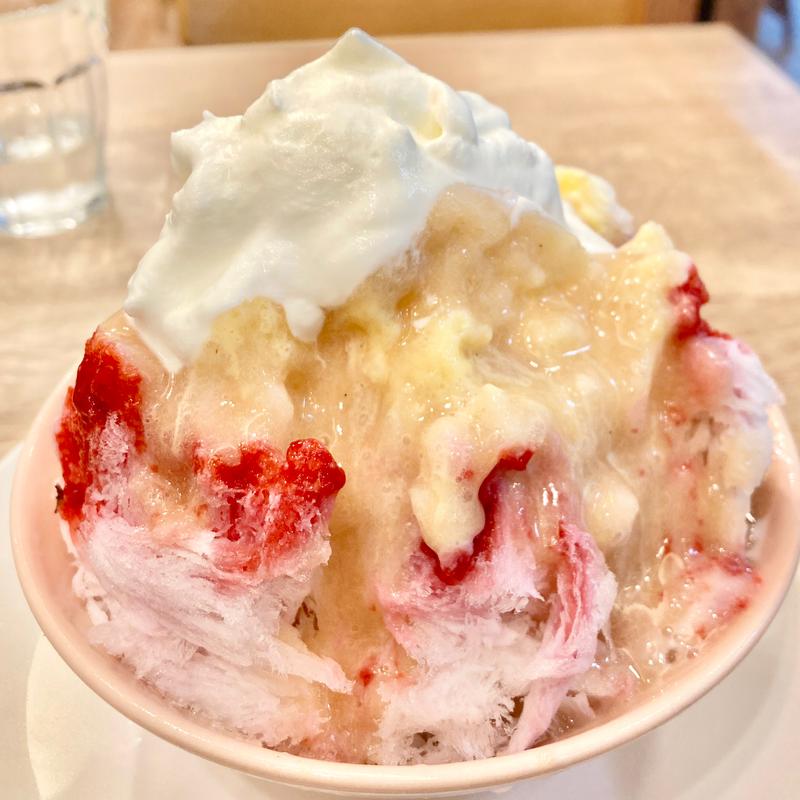 桃のかき氷(Fruits Cafe コトノミ)