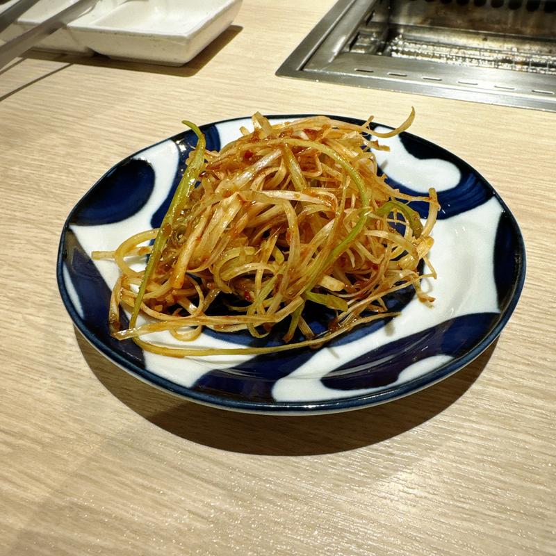 韓国ねぎサラダ(タレ焼肉、塩ホルモン まるきん食堂 渋谷店)