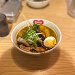 パリパリ知床どりと野菜カレー（トッピング:イカスミスープ、せせりの塩麹漬け）(北海道スープカレーSuage 渋谷店)