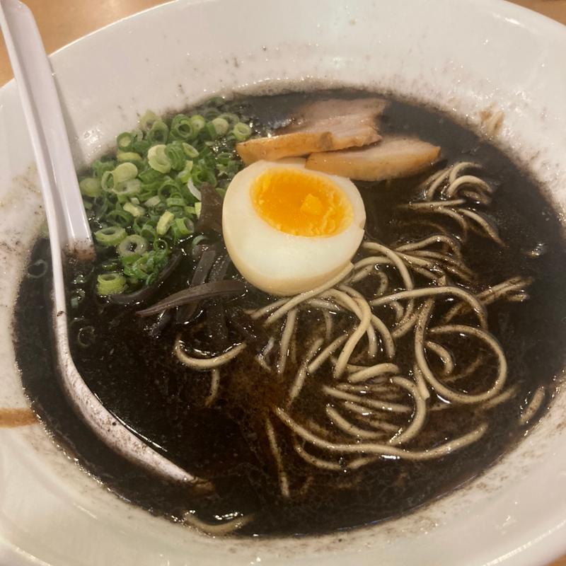 黒ラーメン(CROSS ~農家の食卓~(クロス))