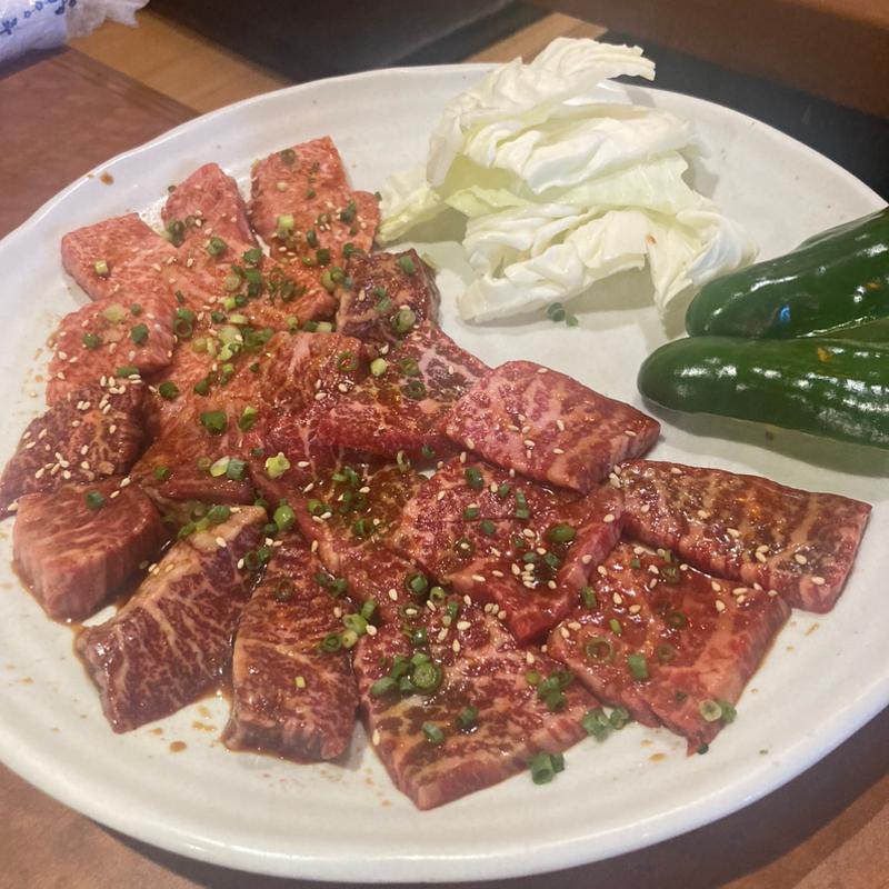 赤身三種盛り(焼肉どらごん 警固本店)