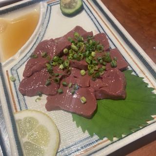 低温調理レバー刺(焼肉どらごん 警固本店)