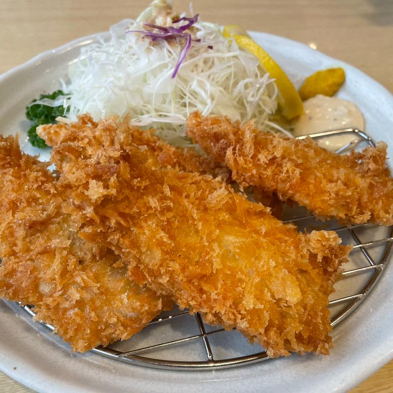 アジフライ定食(うおとも)