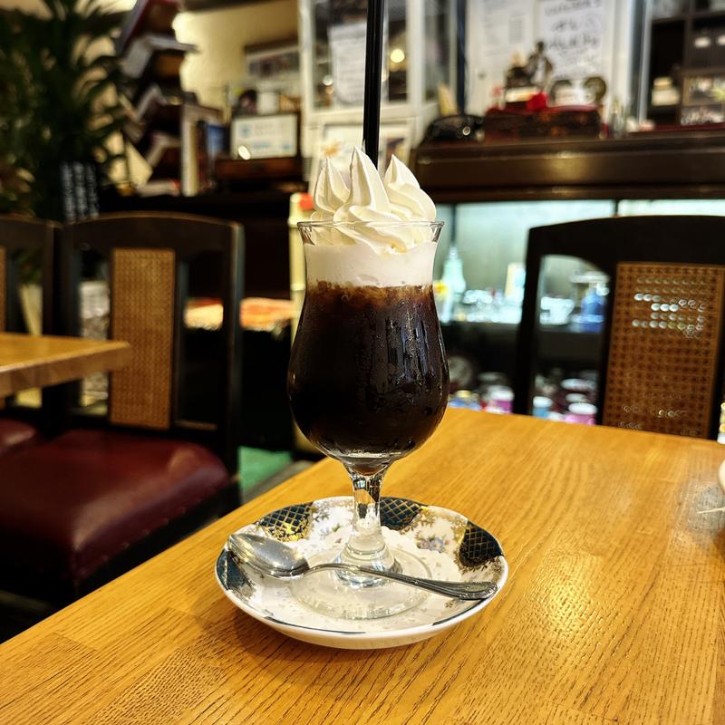 カフェ・ブラジリア(珈琲館 紅鹿舎 （コーヒーカンベニシカ）)