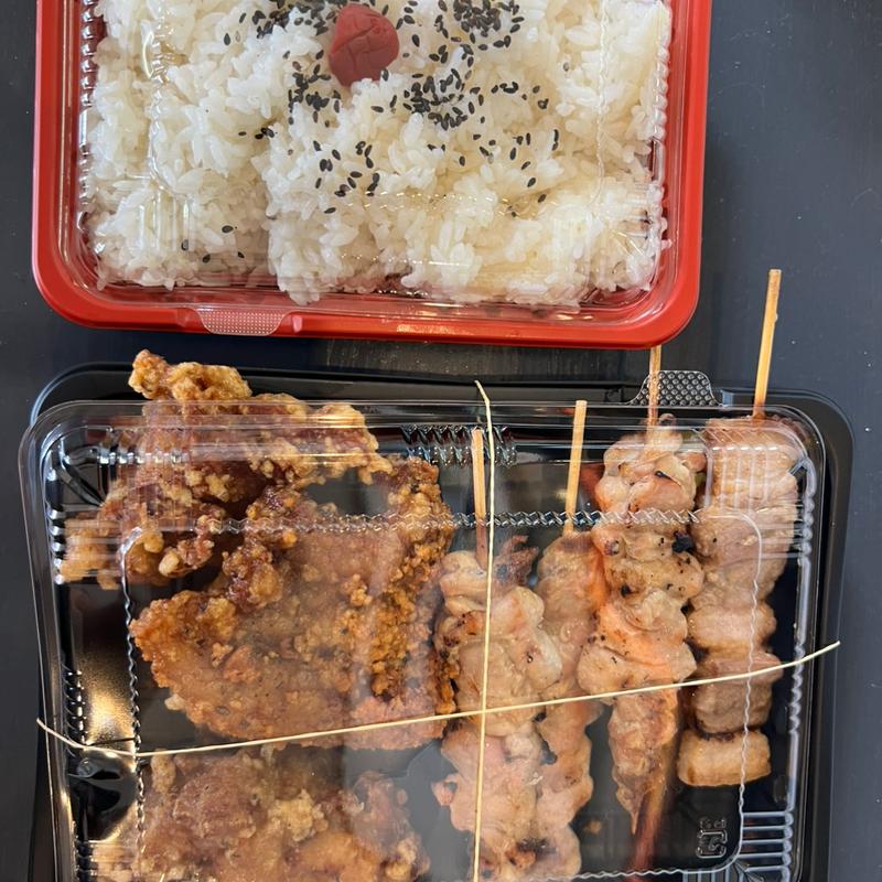でか盛り弁当(やきとりからあげ雅)