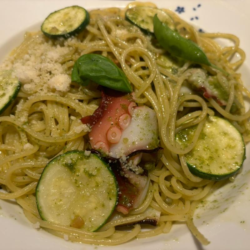 タコとズッキーニのジェノベーゼ(洋麺屋五右衛門 西新宿店)