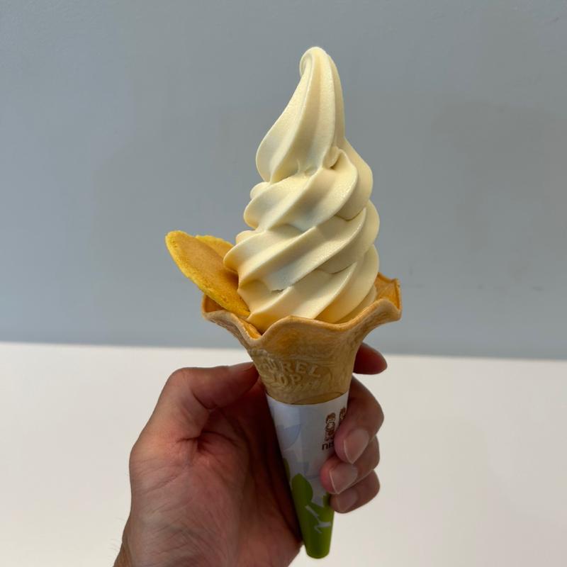 芋ようかんソフトクリーム(舟和 浦和工場)