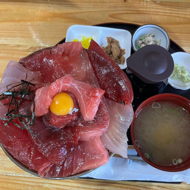 大和DX丼(お食事処 大和)