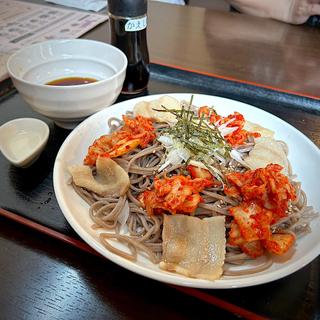 豚キムチ蕎麦 冷(つけ蕎麦和だす)