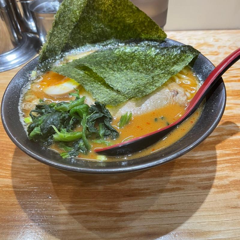 赤味噌ラーメン(Neo家系らーめん 實家 本厚木店)