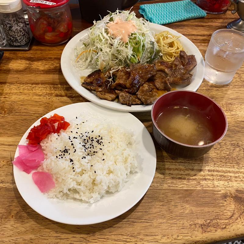 豚生姜焼き定食(ステーキハウス キューブ)