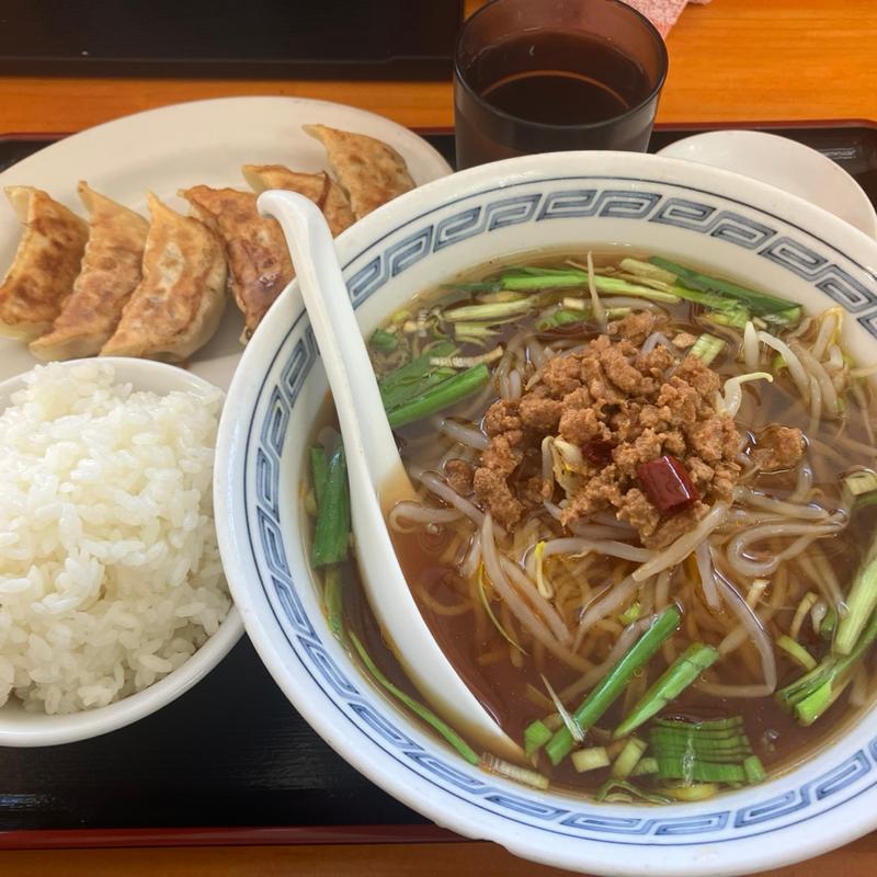 台湾ラーメン餃子半ライスセット(福都 )