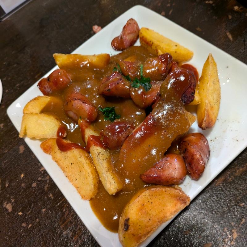 カリーブルスト(CRAFT BEER BASE BUD)