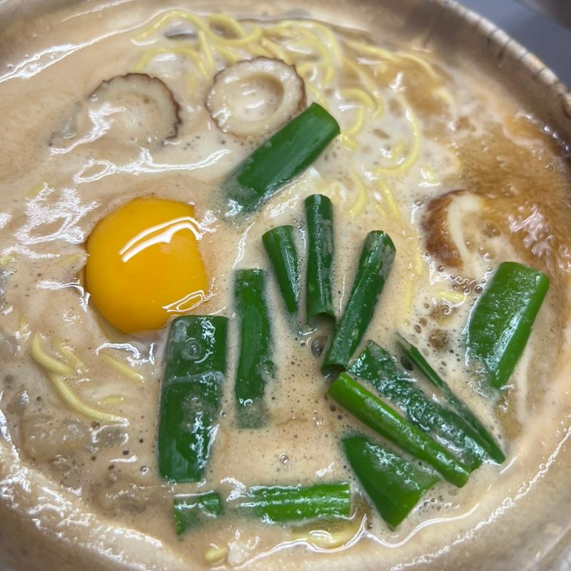 ニンニクホルモン鍋焼きラーメン(まゆみの店 （まゆみのみせ）)