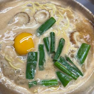 ニンニクホルモン鍋焼きラーメン