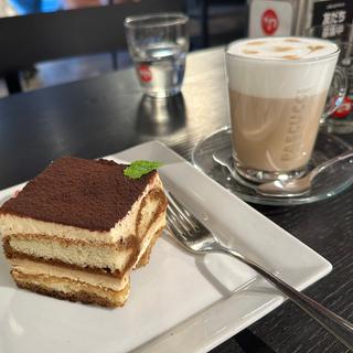 ティラミス(カフェパスクッチ 麹町店)