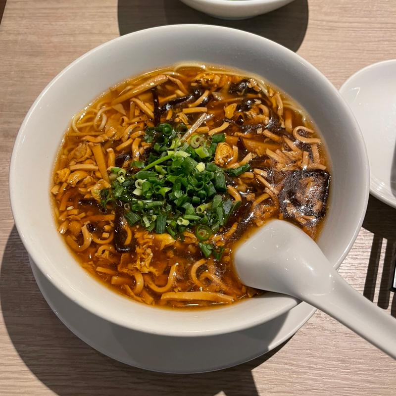 サンラータン麺(鼎泰豊 ルクアイーレ店)