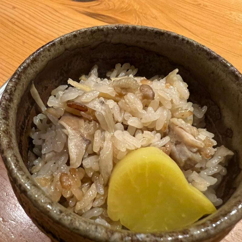 鶏の炊き込みご飯(今治焼鳥とりや本舗)