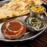 マトンコルマカレー＆チキンサグワラカレー(Tandoori Nights)