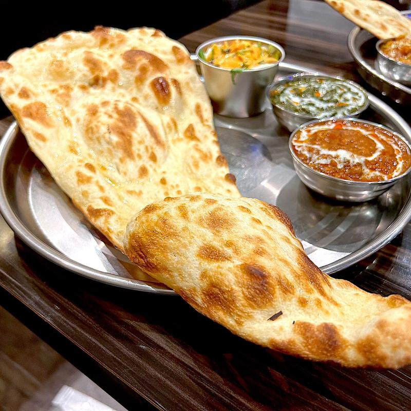 プレーンナン(Tandoori Nights)