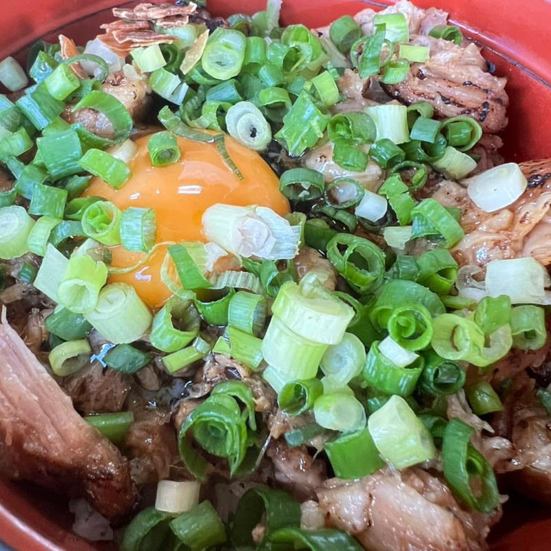豚玉丼(丼ぶり屋 幸丼 本店)