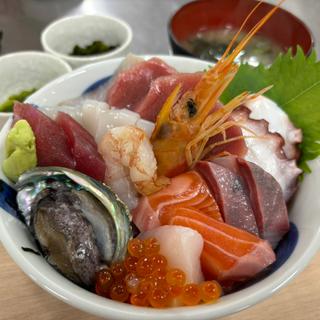 海鮮丼　瞬芽希(ときめき)